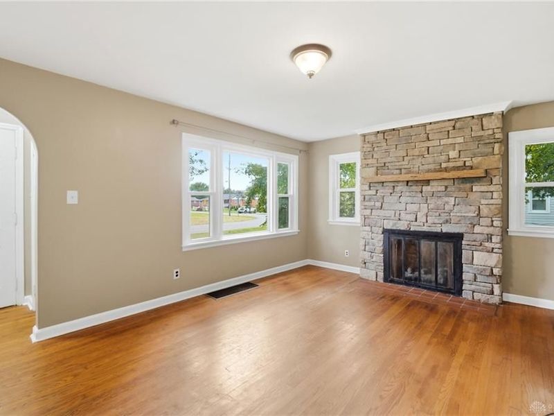 407 W Lomar Avenue, Carlisle, OH 45005 Photo 7