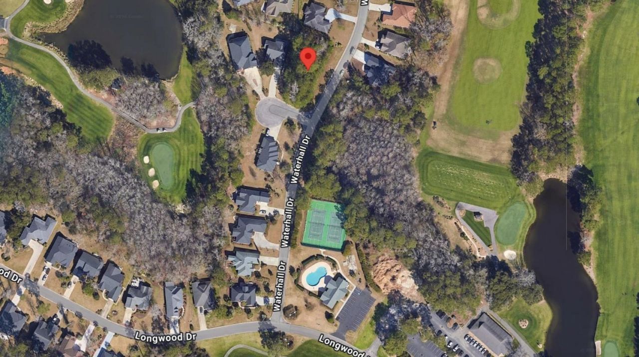 131 Waterhall Dr.  Photo 10