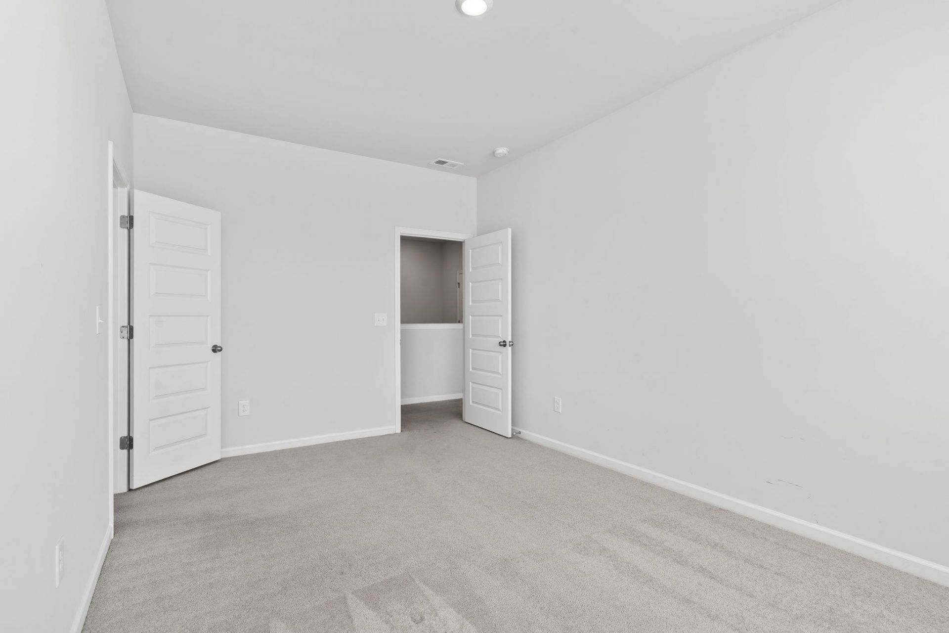 78 S Reindeer Rd. Photo 24