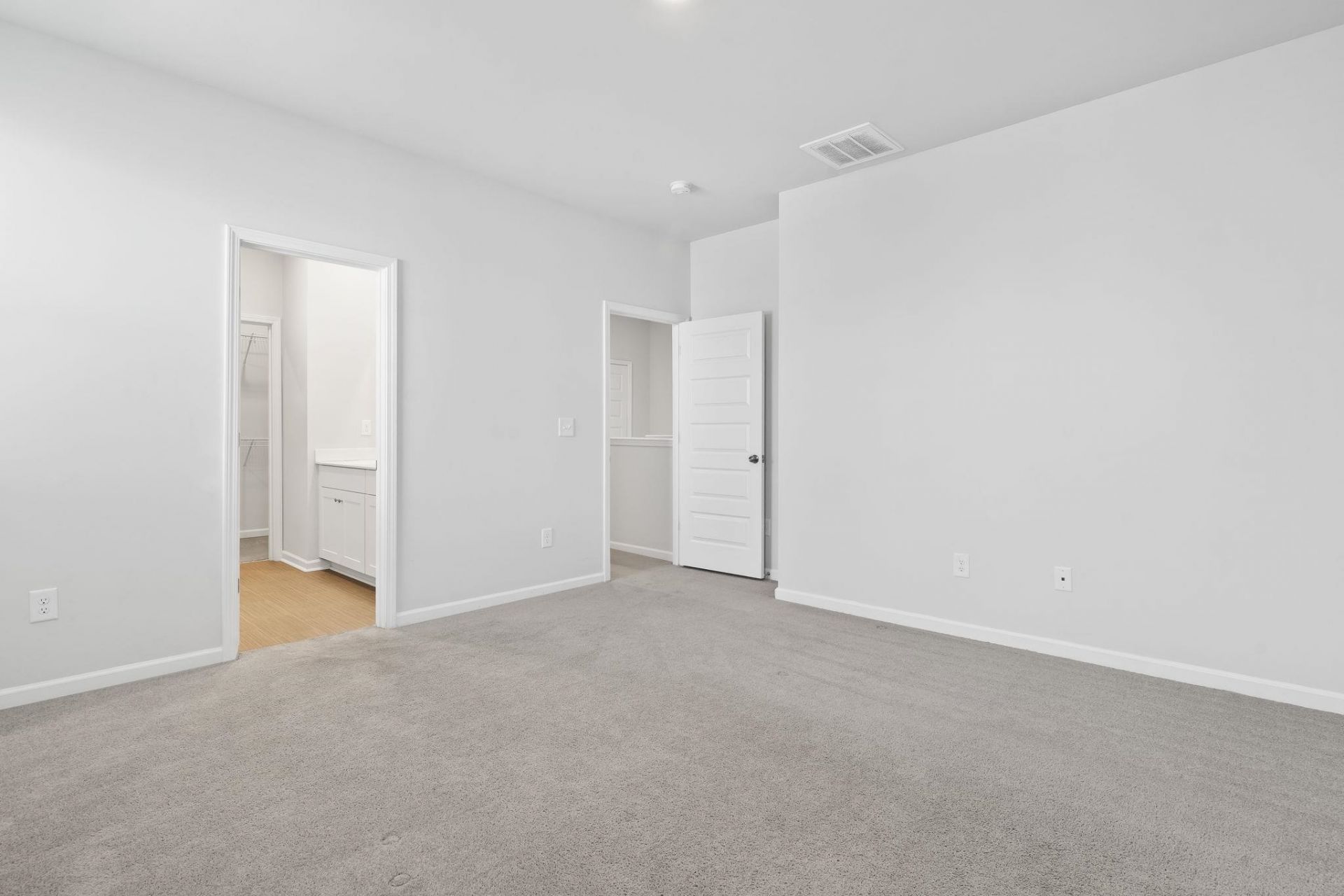 78 S Reindeer Rd. Photo 27