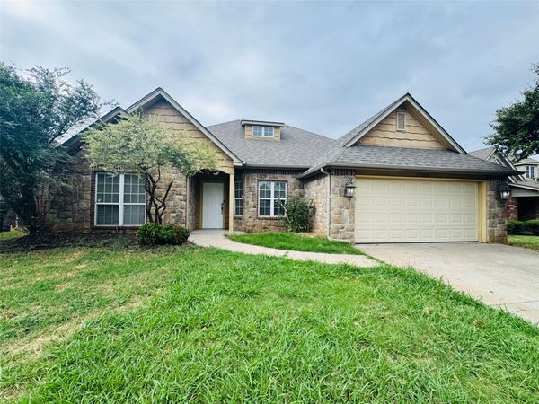 10300 N 114th East Avenue , Owasso, OK 74055