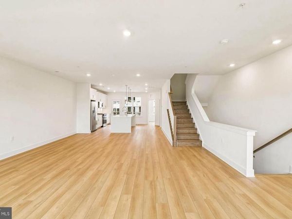 512 PARKVIEW AVENUE , GAITHERSBURG, MD 20878