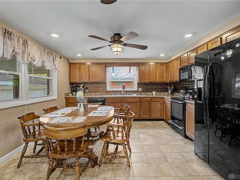 4143 Middle Urbana Road, Springfield, OH 45503 Photo 12
