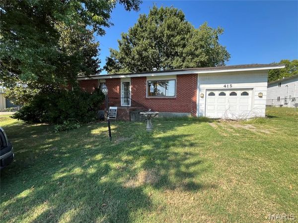 415 N Ingram Road , Sikeston, MO 63801