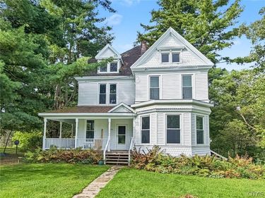 1041 Maple Street , Genoa, NY 13071