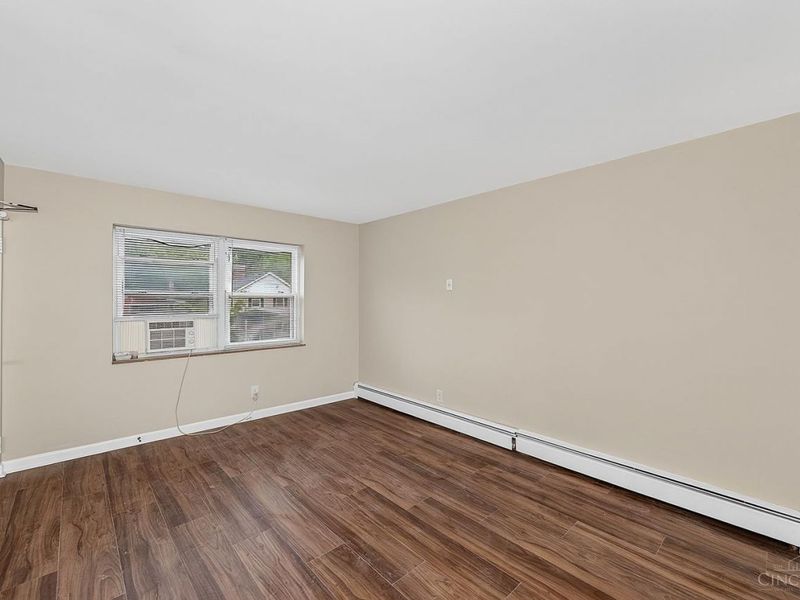 1275 Sunset Avenue, Cincinnati, OH 45205 Photo 2