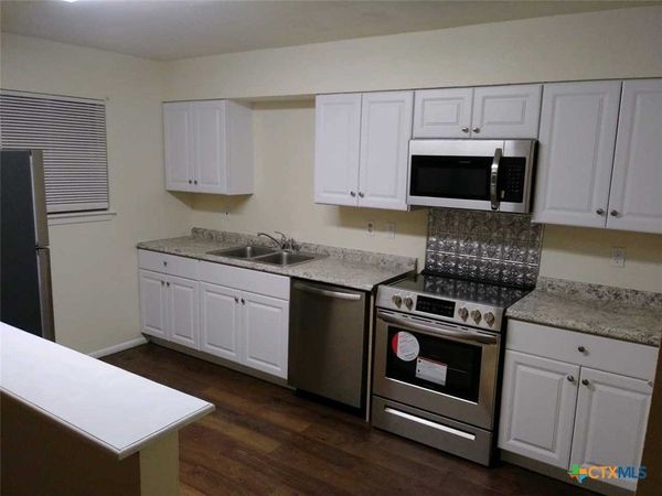 300 Milam Street , Unit 4, Seguin, TX 78155