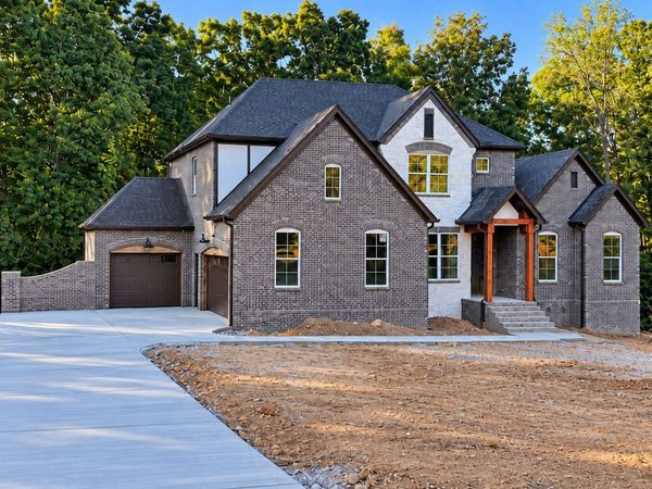 729 Mount Pleasant Road , Kingston Springs, TN 37082