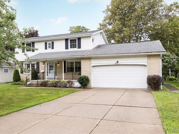 94 Ava Lane , Buffalo, NY 14221
