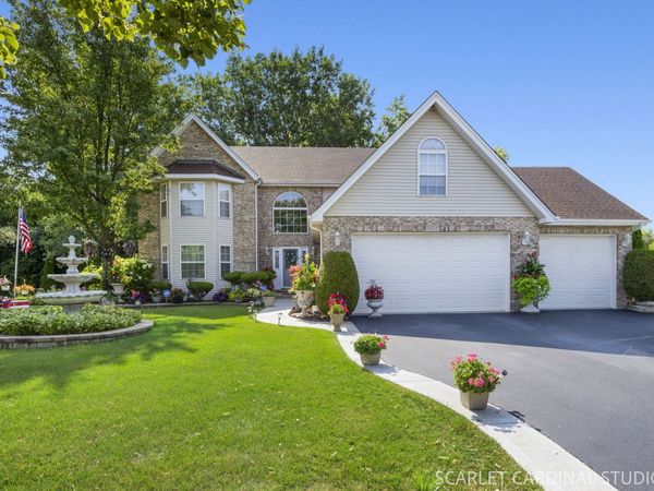 1115 Marcella Lane , West Chicago, IL 60185
