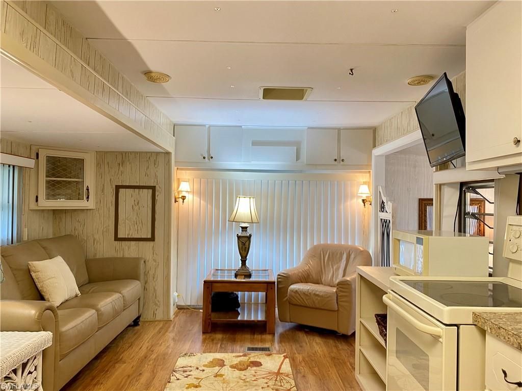 14 Pearl Dr , Unit 14P, Naples, FL 34114 Photo
