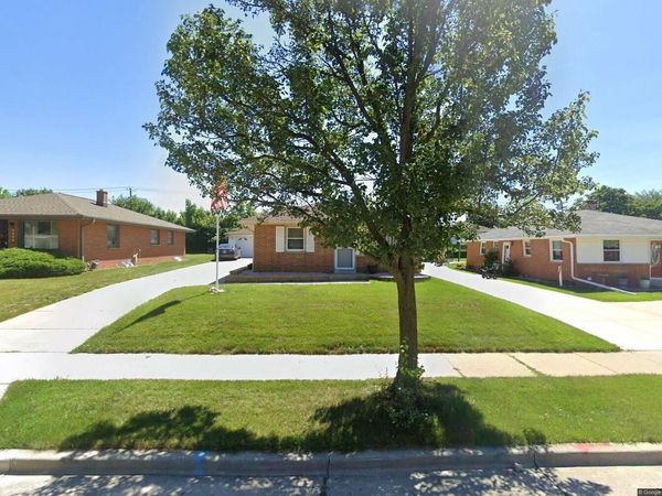 2429 W Carpenter AVENUE, Milwaukee, WI 53221