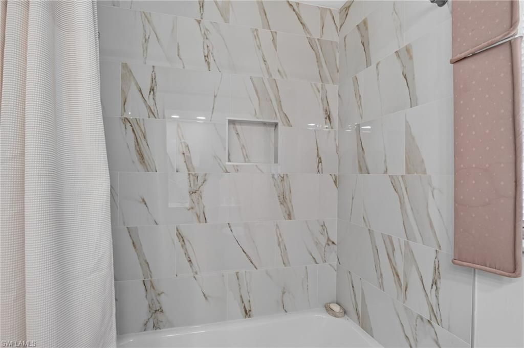 450 Huntington Dr , Naples, FL 34109 Photo