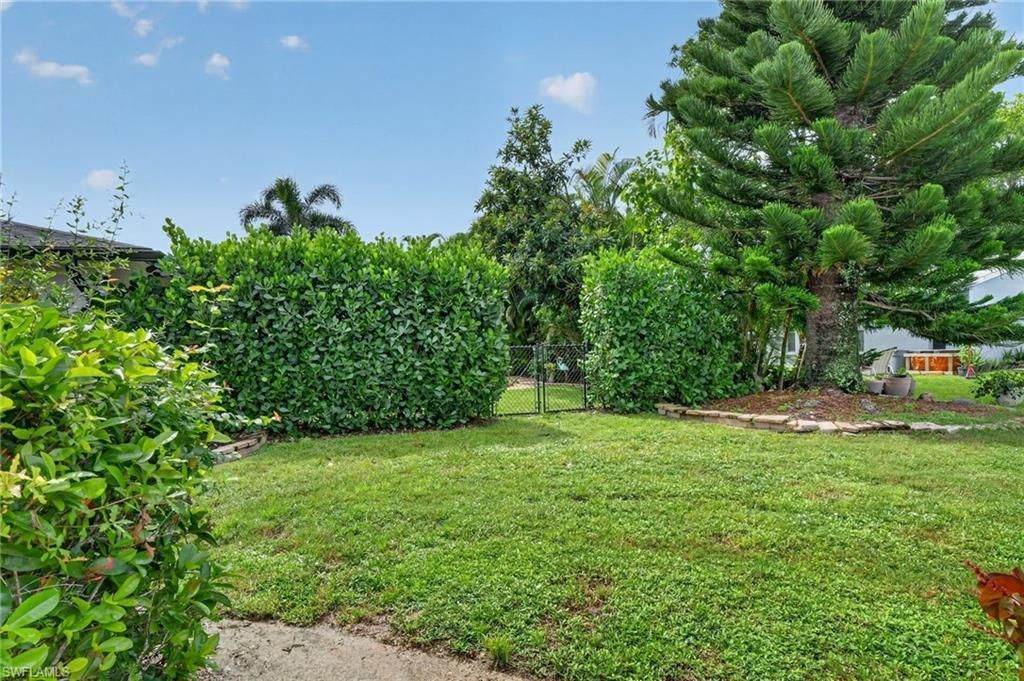 450 Huntington Dr , Naples, FL 34109 Photo