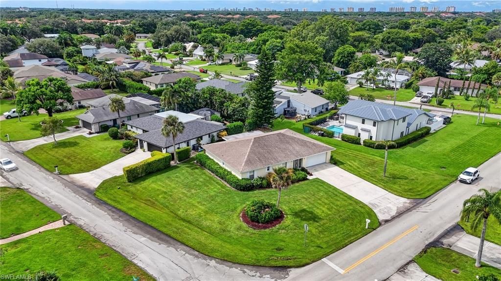 450 Huntington Dr , Naples, FL 34109 Photo