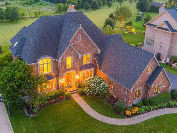 39W675 Goldenrod Drive , St. Charles, IL 60175