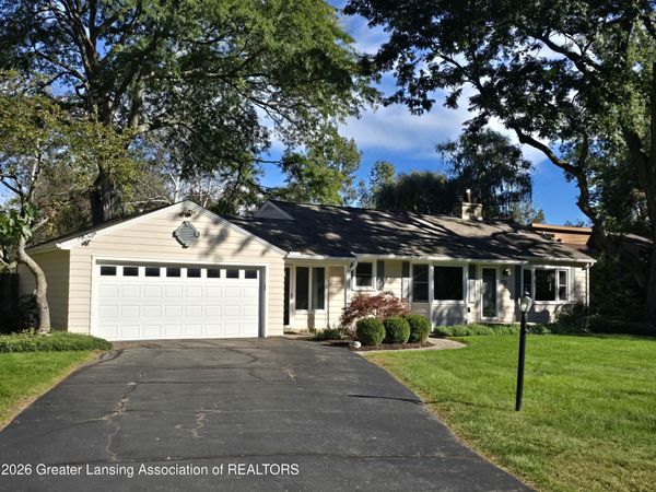 6016 Harkson Drive, East Lansing, MI 48823