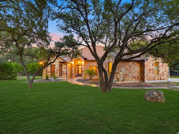 560 SAXET TRL, Spring Branch, TX 78070