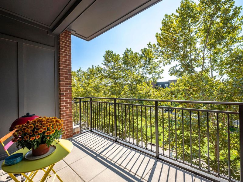 828 Bobcat Avenue, Unit 305, Columbus, OH 43212 Photo 13