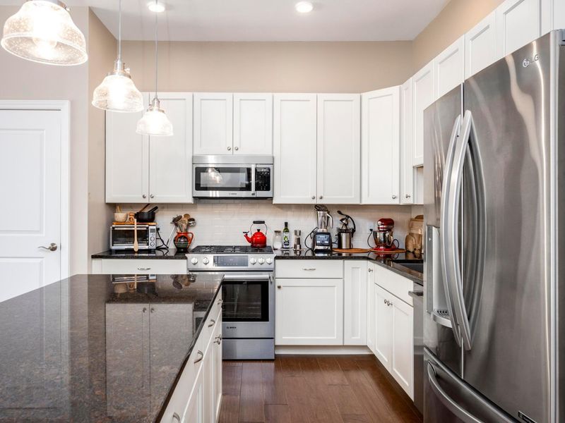 828 Bobcat Avenue, Unit 305, Columbus, OH 43212 Photo 7