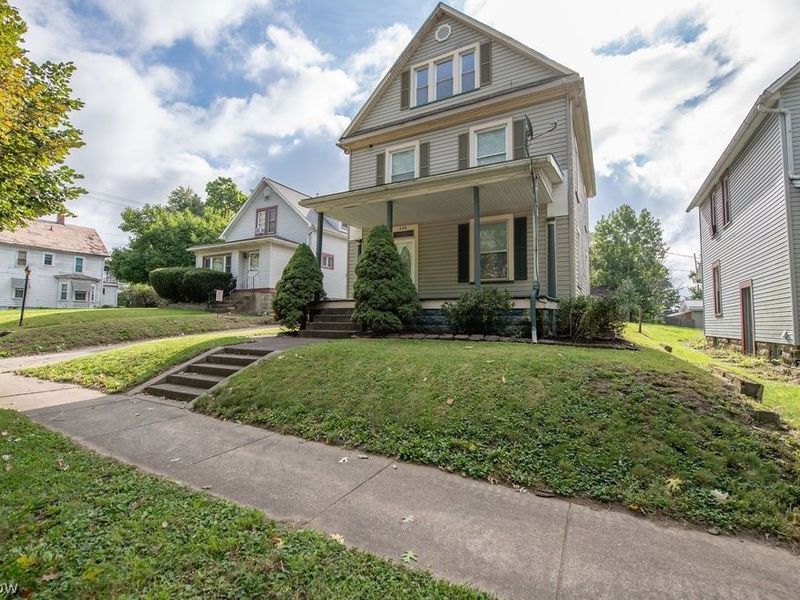 426 E Front Street , Dover, OH 44622 Photo 3
