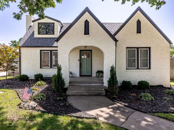 1547 S Columbia Place , Tulsa, OK 74104