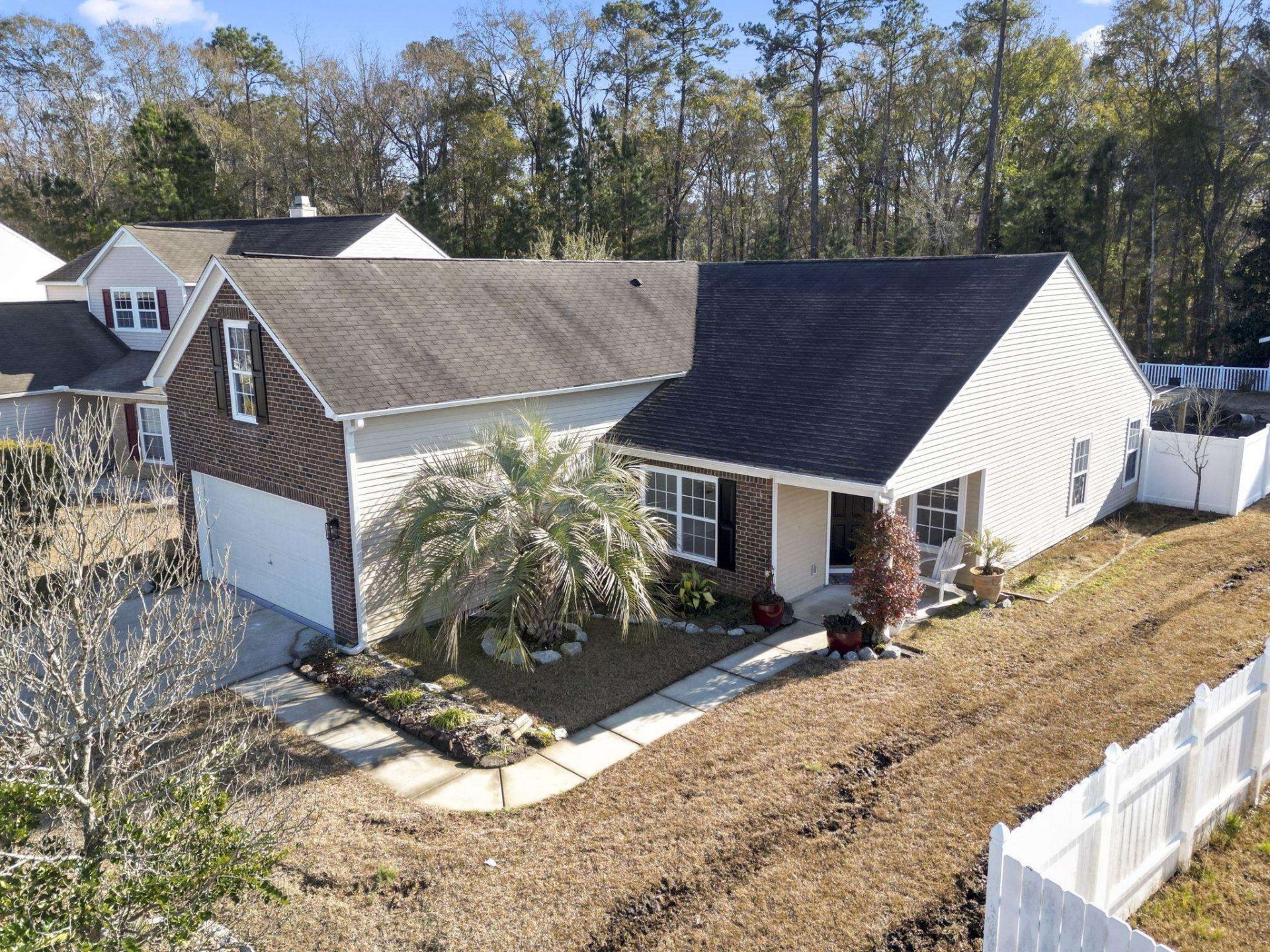 653 Kindred Dr.  Photo 40