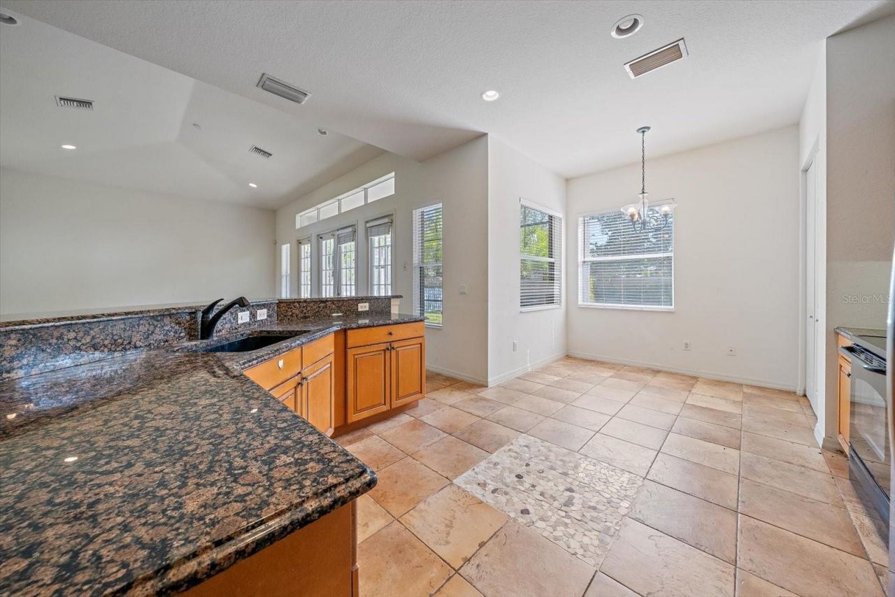 6623 38th Lane E, Sarasota, FL 34243 Photo