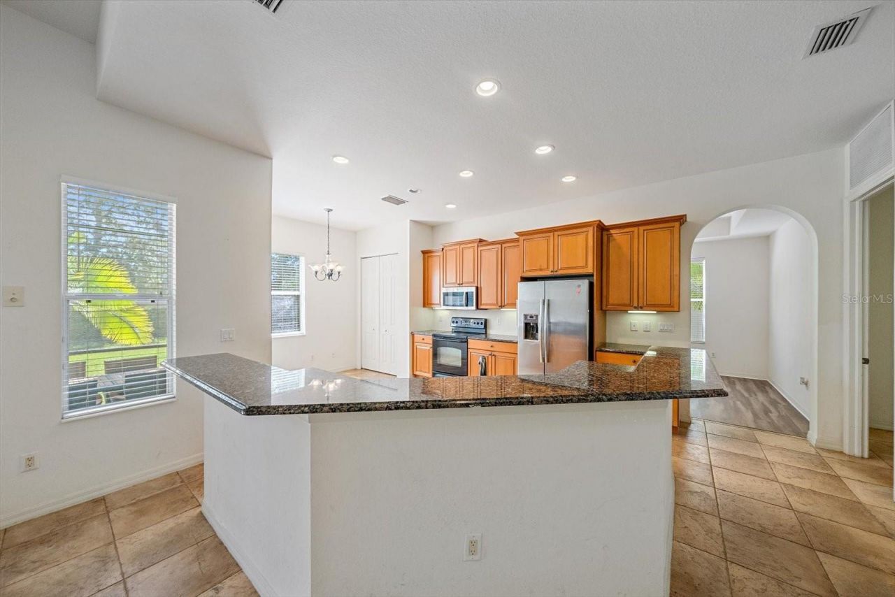 6623 38th Lane E, Sarasota, FL 34243 Photo