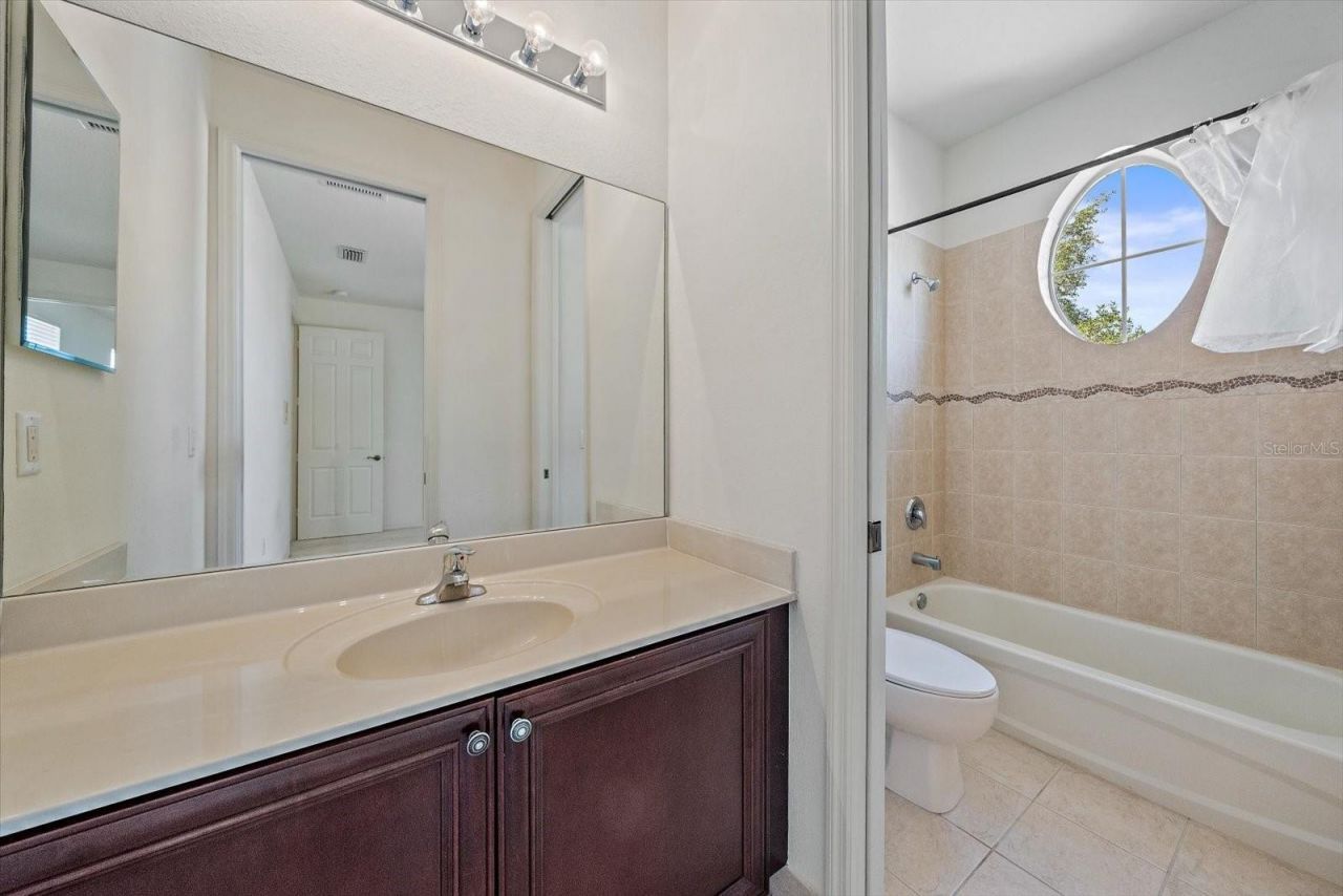 6623 38th Lane E, Sarasota, FL 34243 Photo