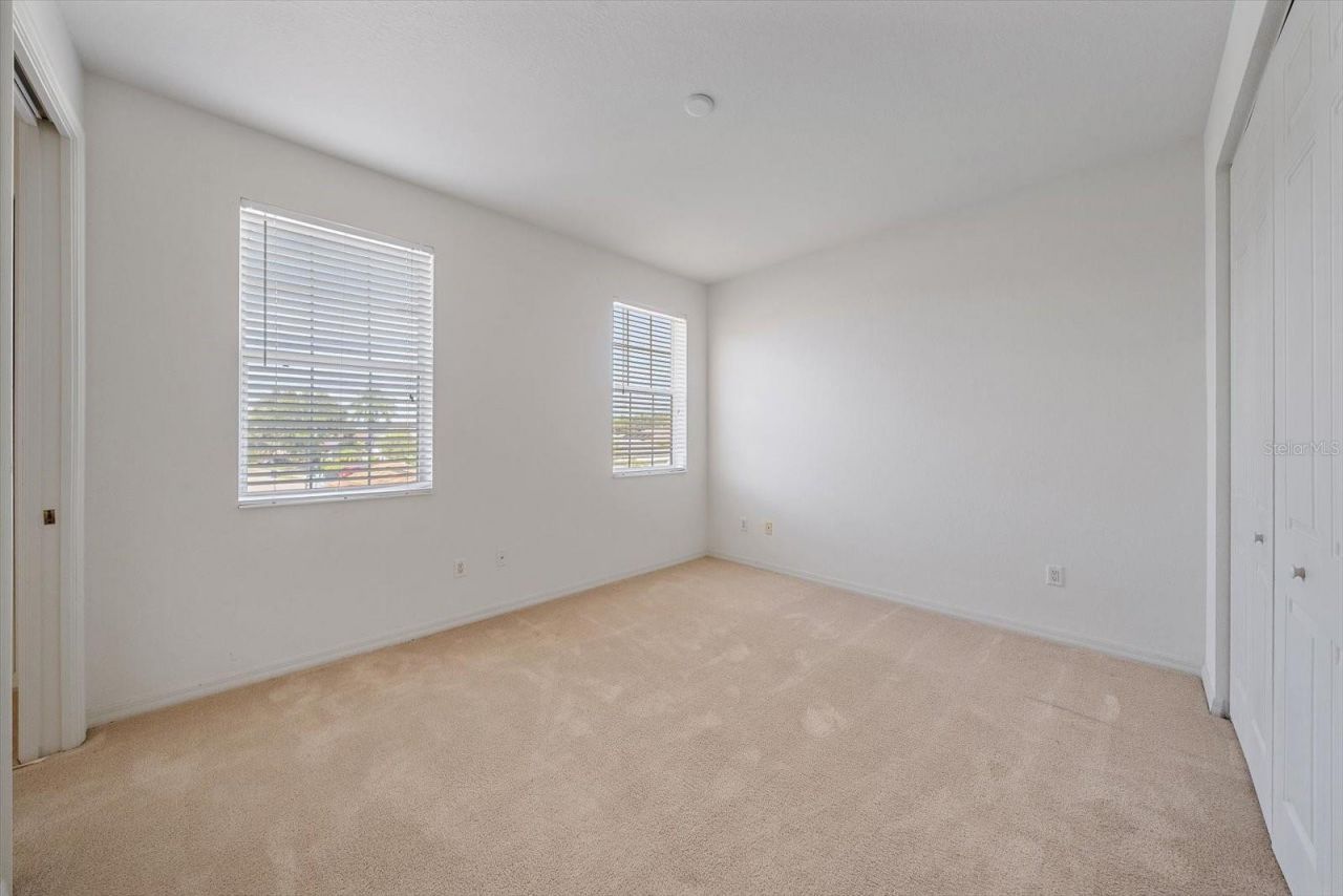 6623 38th Lane E, Sarasota, FL 34243 Photo