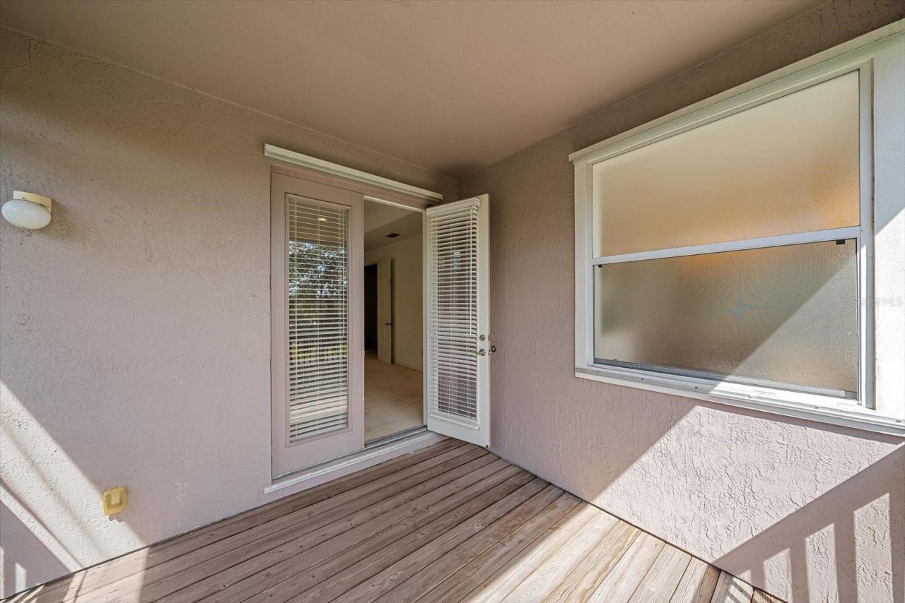 6623 38th Lane E, Sarasota, FL 34243 Photo