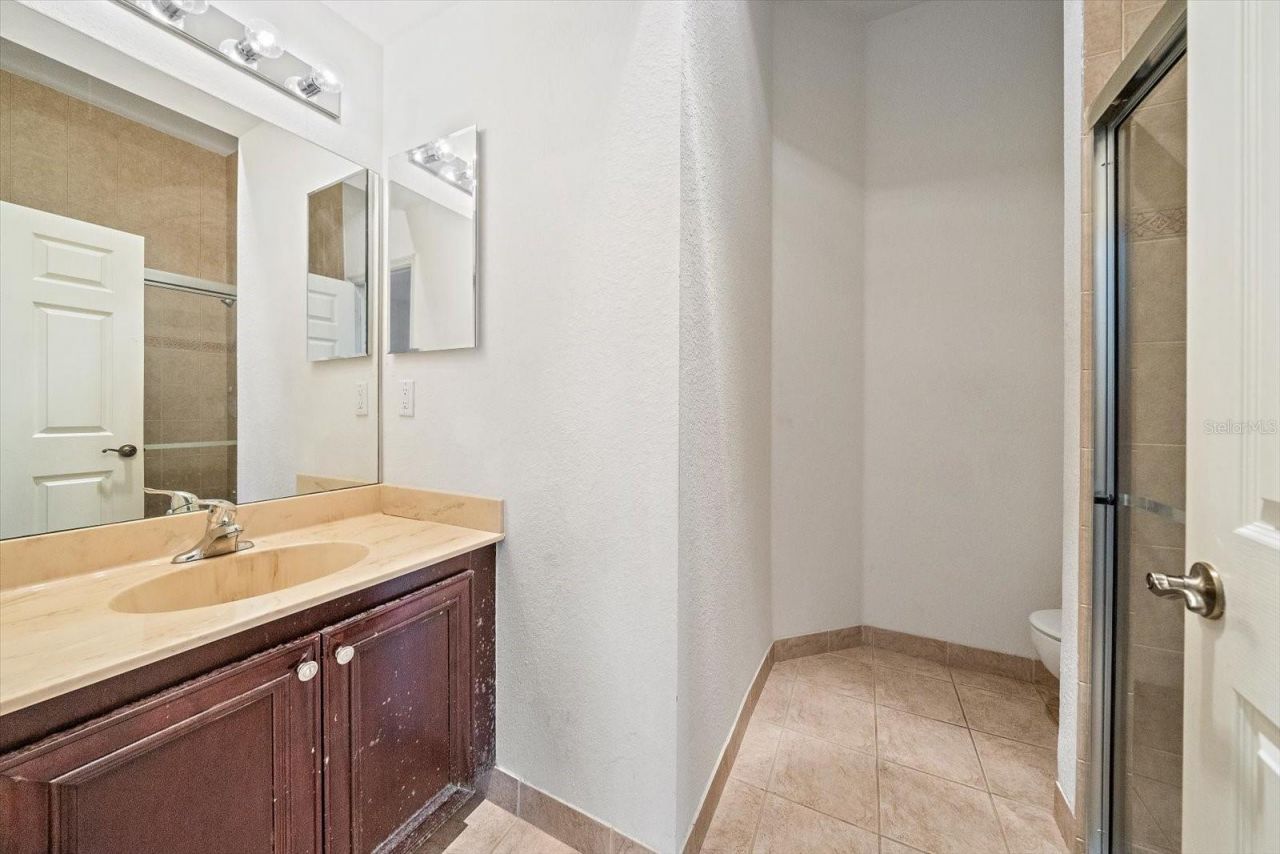 6623 38th Lane E, Sarasota, FL 34243 Photo