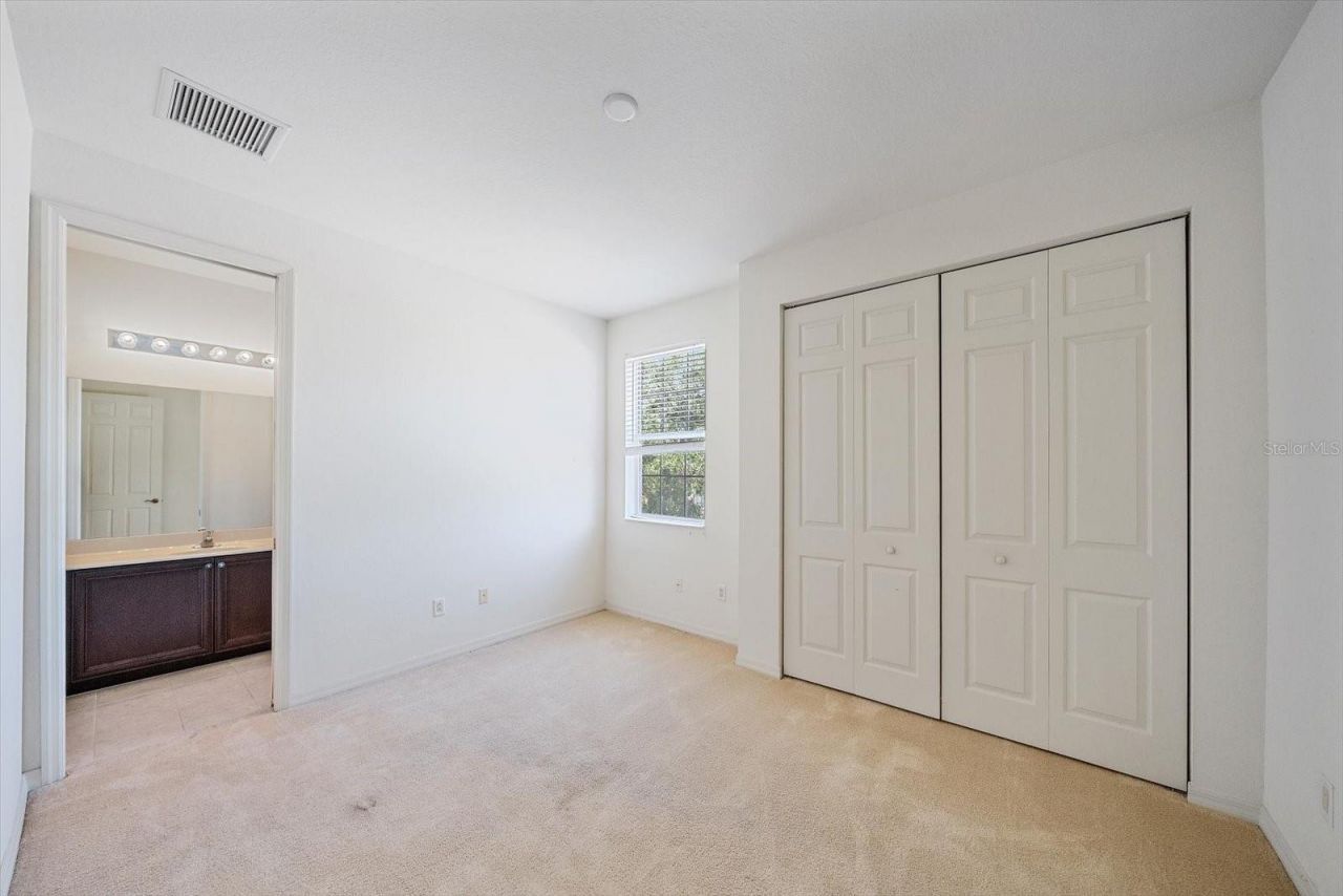 6623 38th Lane E, Sarasota, FL 34243 Photo