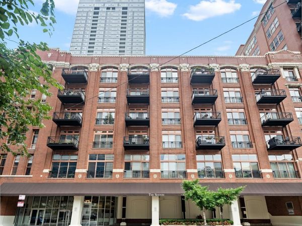 360 W Illinois Street , Unit 4E, Chicago, IL 60654