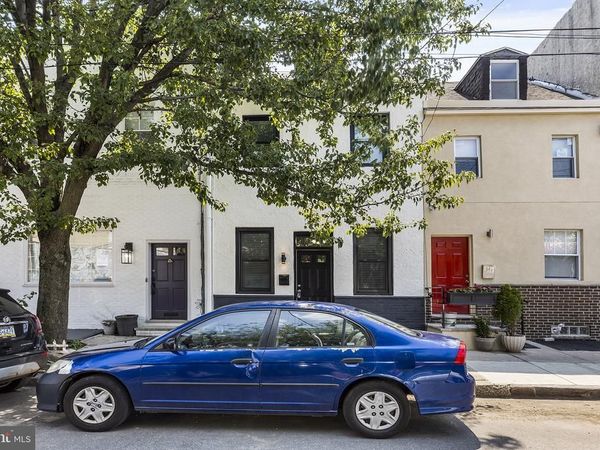 943 E PASSYUNK AVENUE , PHILADELPHIA, PA 19147
