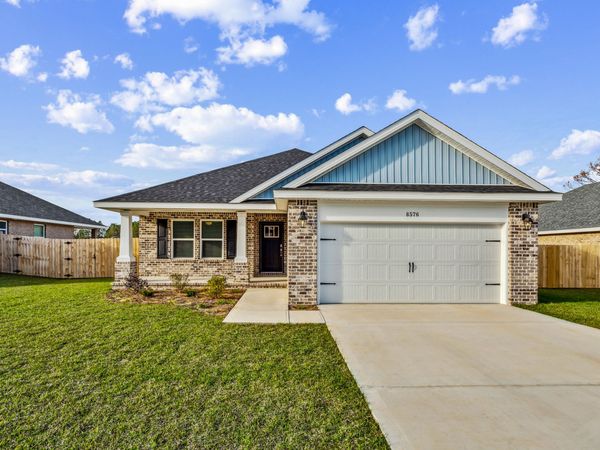 7524 Hatteras Drive, Navarre, FL 32566