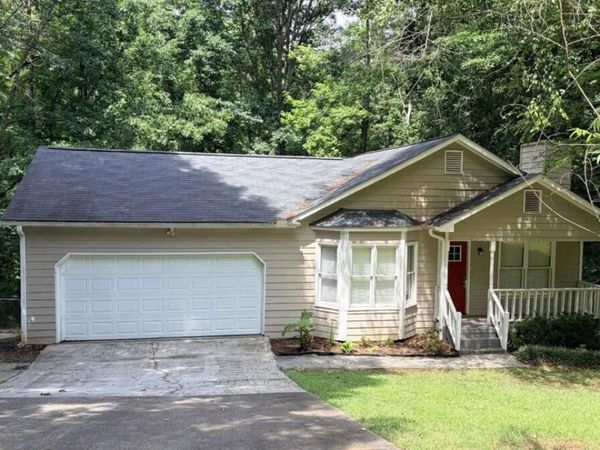 1535 Oakhill Drive, Auburn, GA 30011