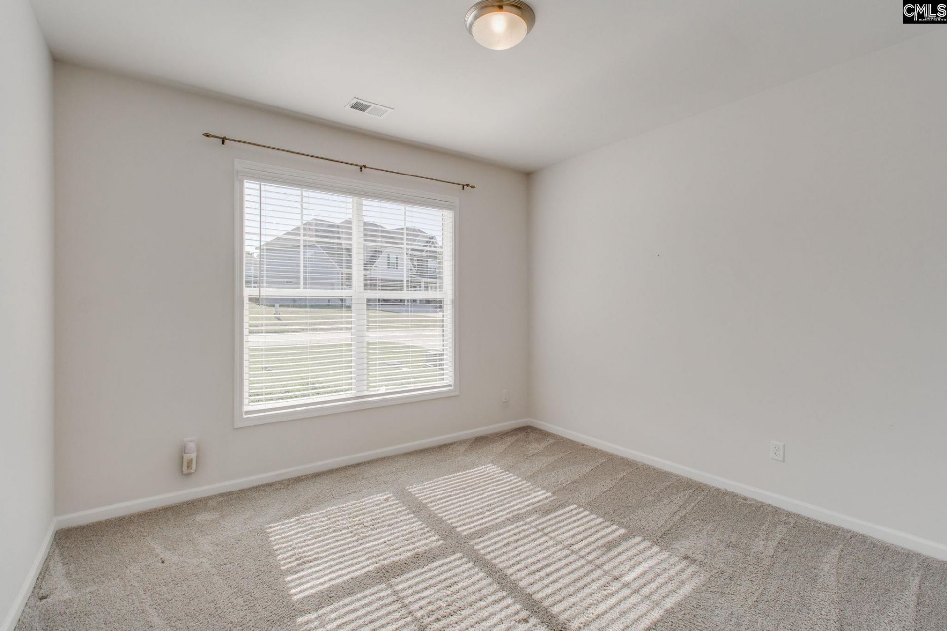 789 Edenhall Drive  Photo 7