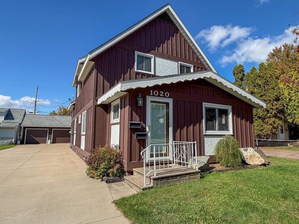 1020 S 9TH AVENUE, Wausau, WI 54401