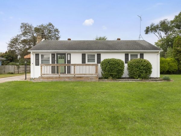 54525 28th Street, South Bend, IN 46635