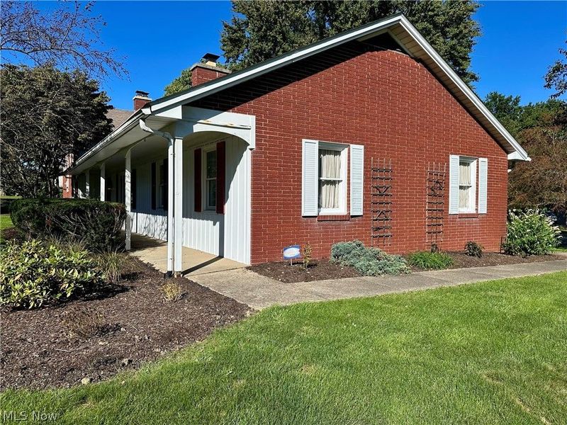 4130 Hyatt Avenue NW, Massillon, OH 44646 Photo 2