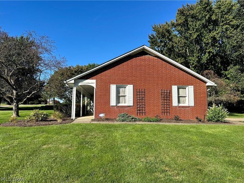 4130 Hyatt Avenue NW, Massillon, OH 44646 Photo 3