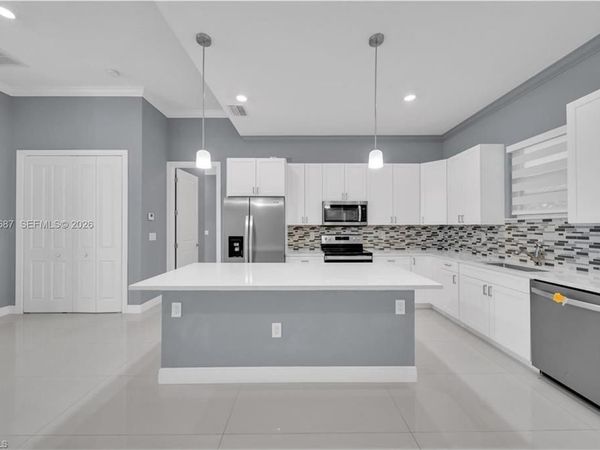 105 15 ST E, LEHIGH ACRES, FL 33972