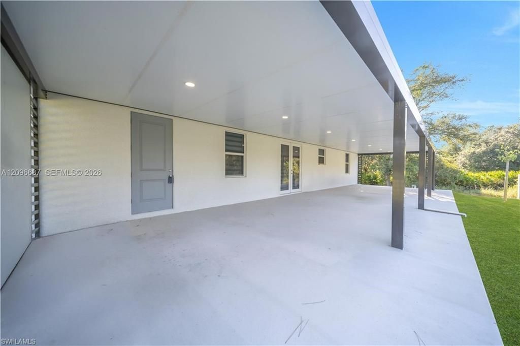 105 E 15th St, Lehigh Acres, FL 33972 Photo