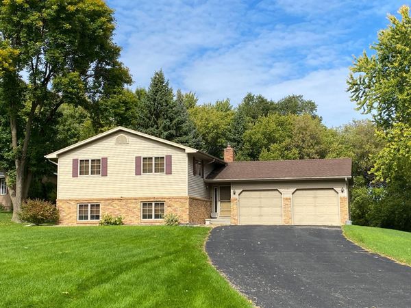 1760 48th Avenue NE, Willmar, MN 56201