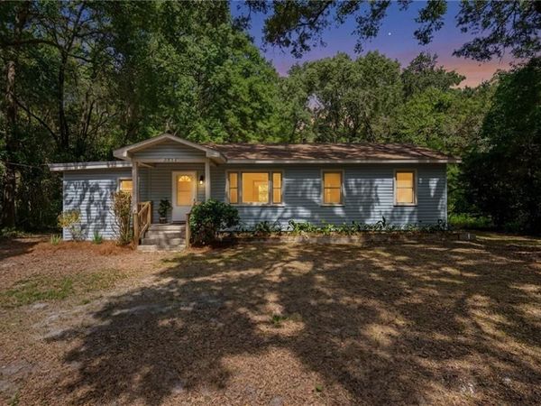 2566 Riverside Drive, Mobile, AL 36605