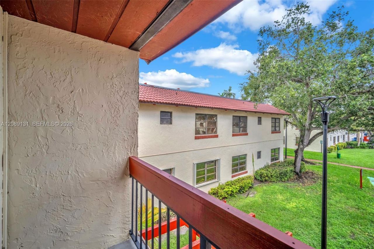 8600 SW 149th Ave , Unit 614, Miami, FL 33193 Photo