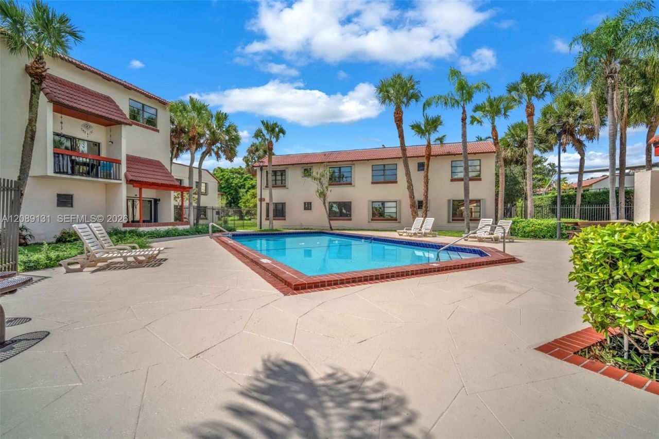 8600 SW 149th Ave , Unit 614, Miami, FL 33193 Photo