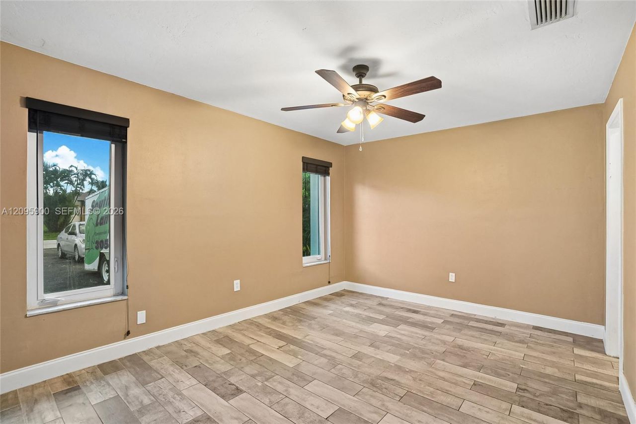 8440 Sheraton Dr, Miramar, FL 33025 Photo